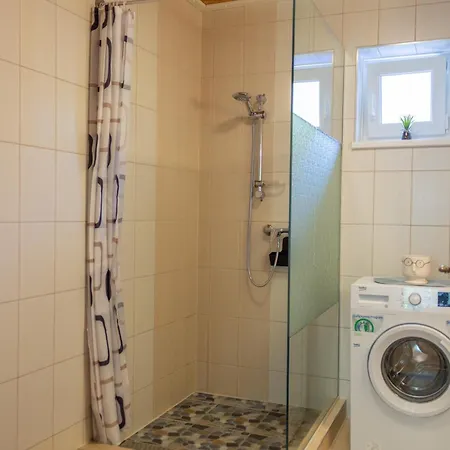 Topart Vendeghaz Apartment *